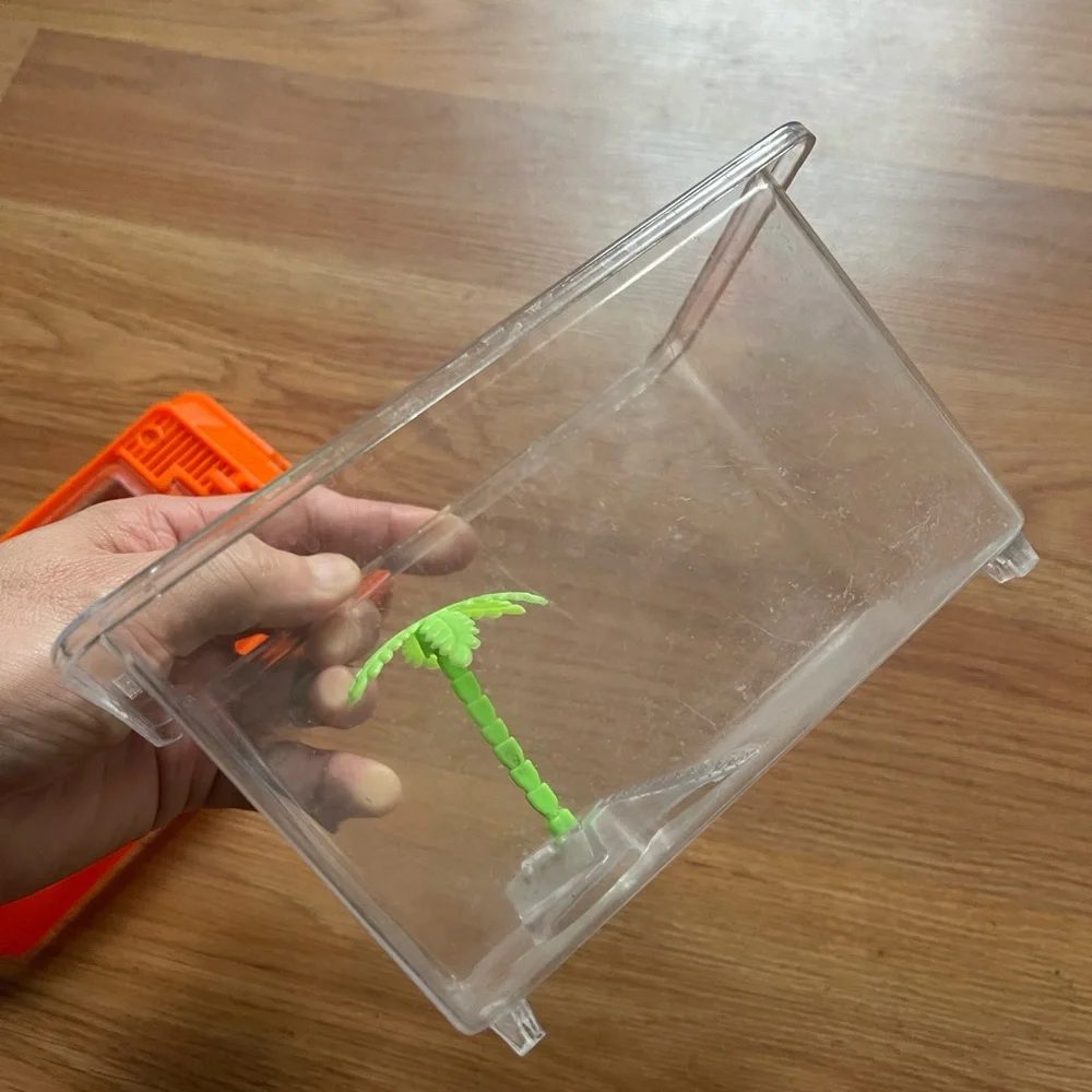 EUC Portable Reptile Habitat Turtle Pet Fish Aquarium With Decor Palm Tree